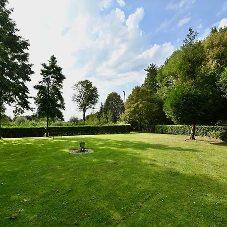 Warm, Authentiek In Landelijke Omgeving 度假居